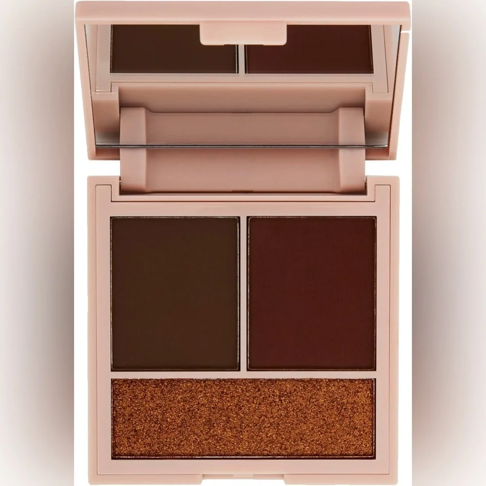 ❄️ Makeup Revolution | Face Powder Contour Compact Deep